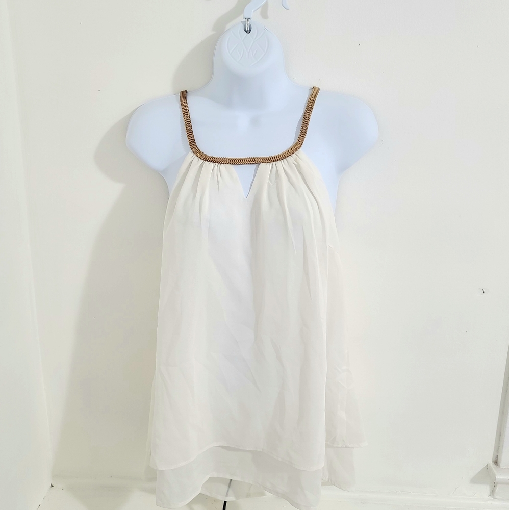 Sleeveless Blouse ivory color